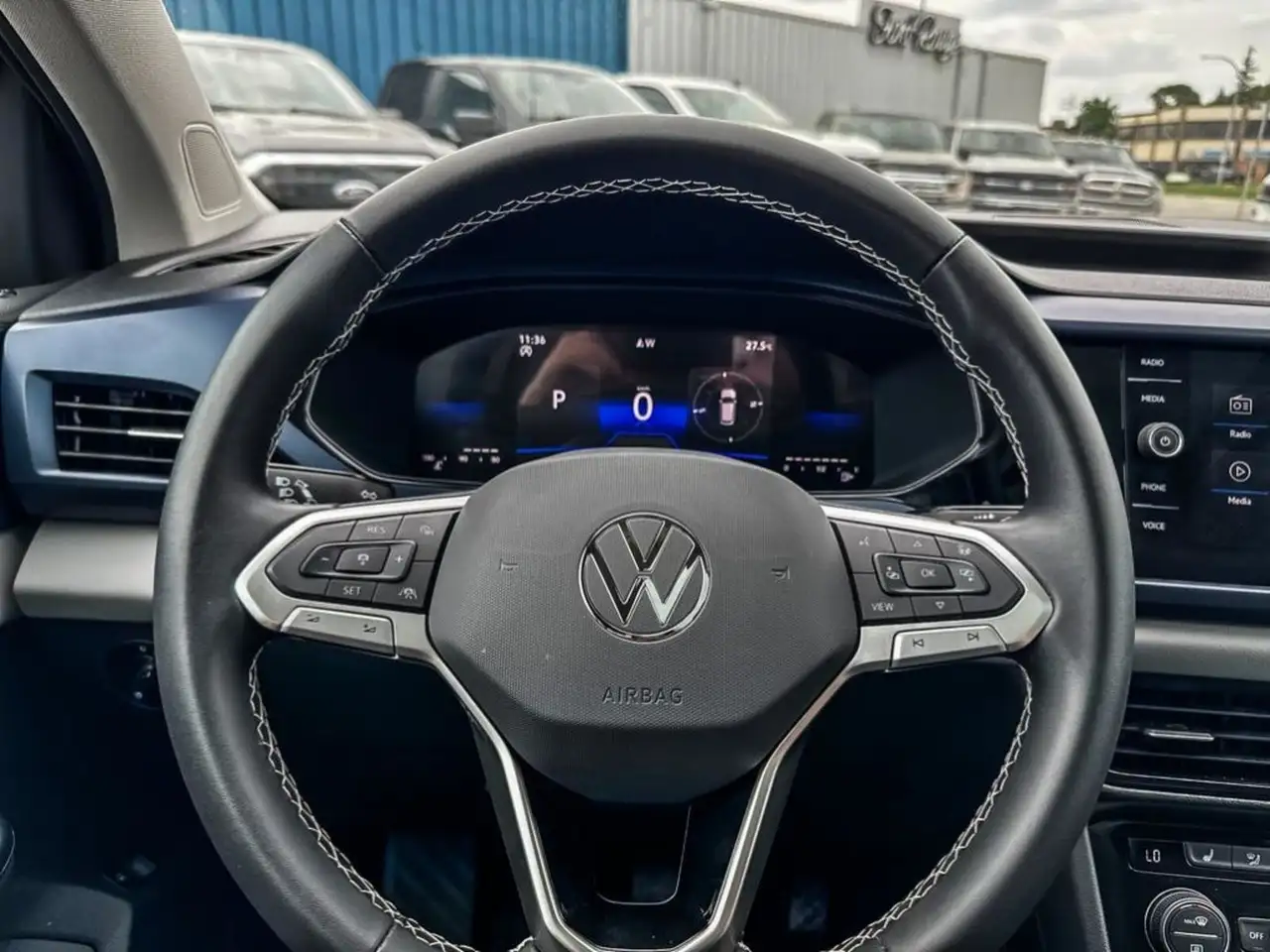 Volkswagen Taos снимка Volkswagen Taos