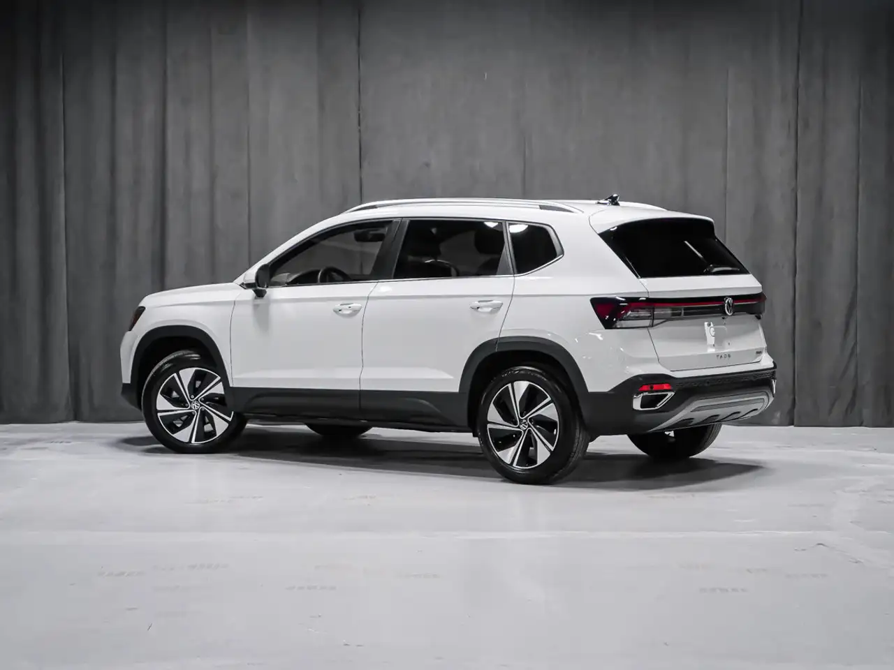 Volkswagen Taos снимка Volkswagen Taos