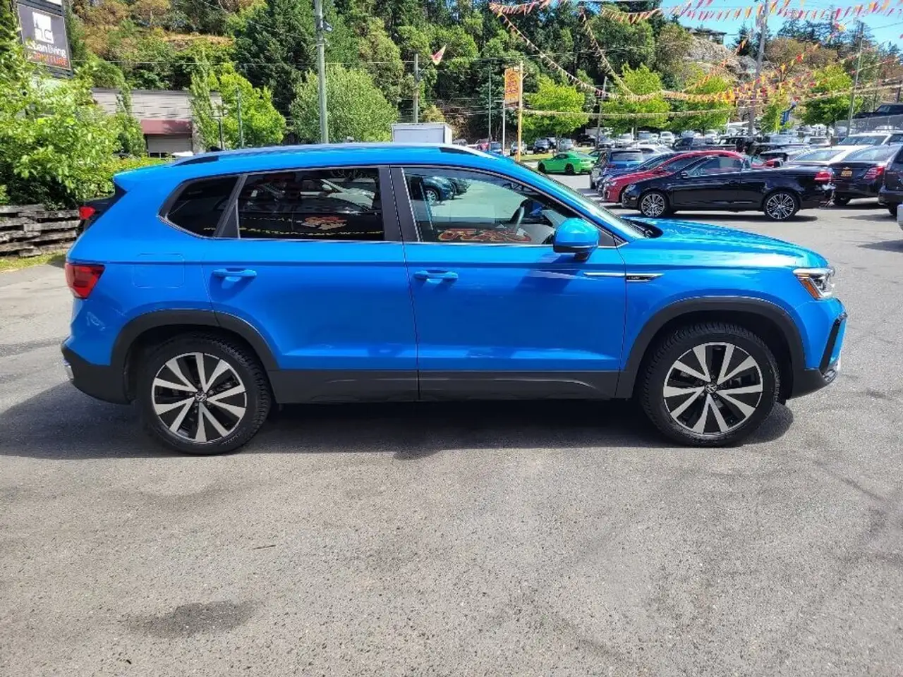 Volkswagen Taos photo Volkswagen Taos