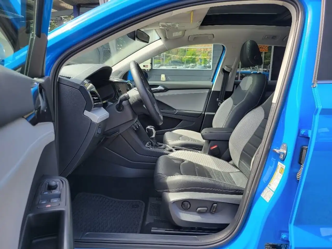 Volkswagen Taos photo Volkswagen Taos