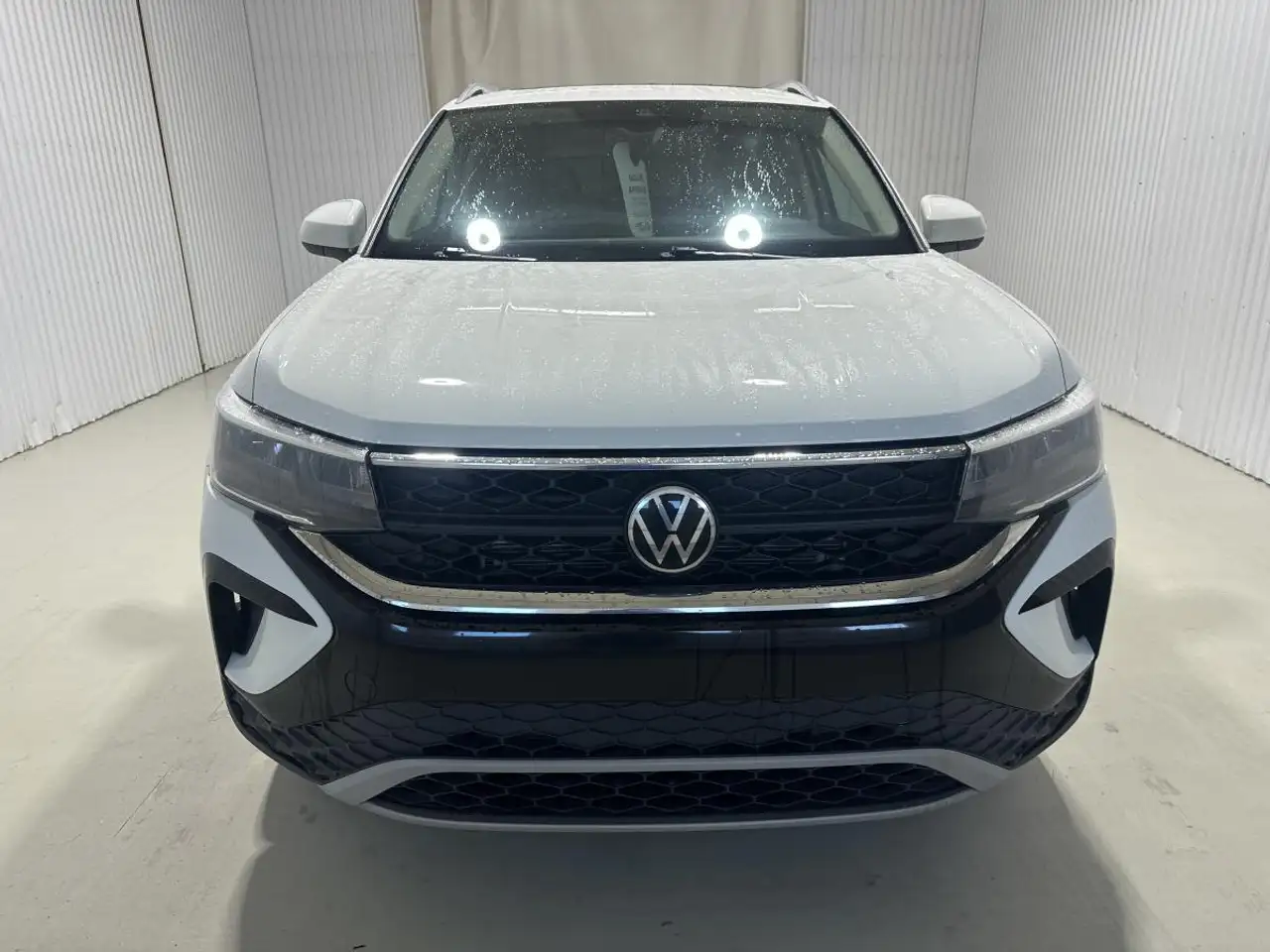 Volkswagen Taos photo Volkswagen Taos