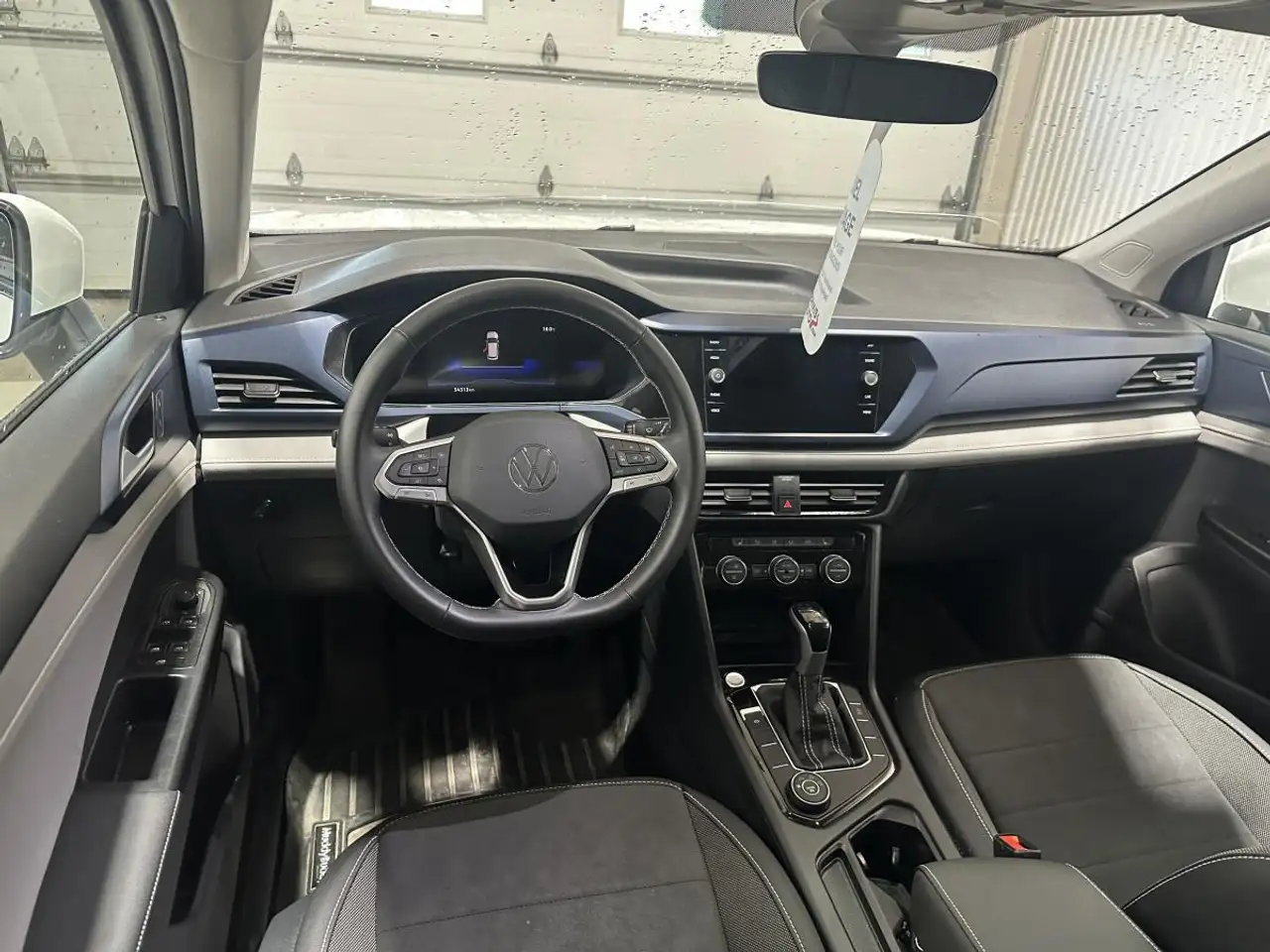 Volkswagen Taos photo Volkswagen Taos