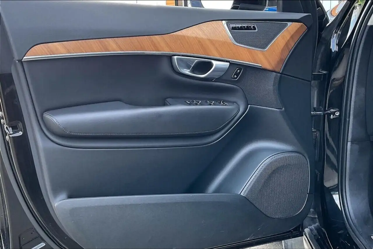 Volvo XC90 снимка Volvo XC90
