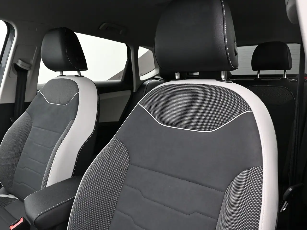Volkswagen Taos снимка Volkswagen Taos