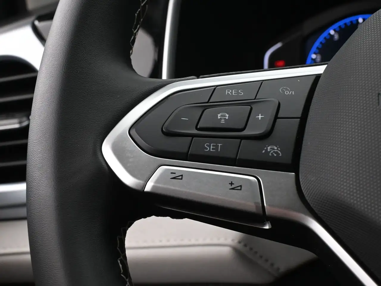 Volkswagen Taos снимка Volkswagen Taos
