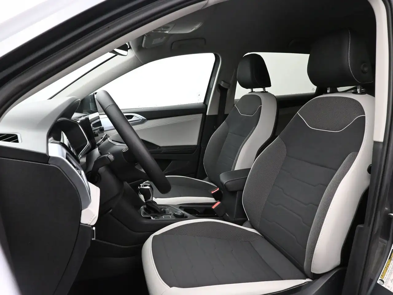 Volkswagen Taos снимка Volkswagen Taos