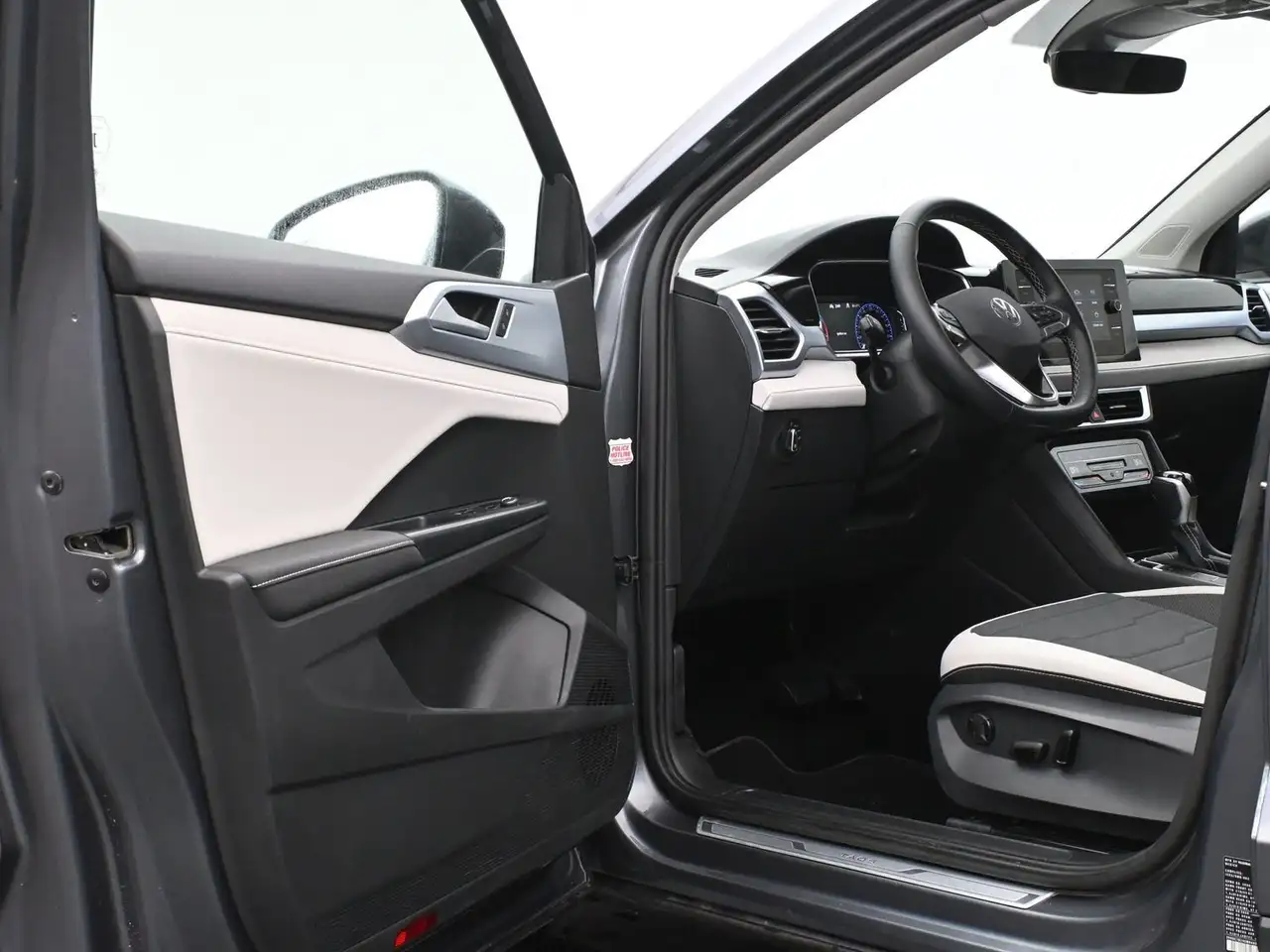 Volkswagen Taos снимка Volkswagen Taos
