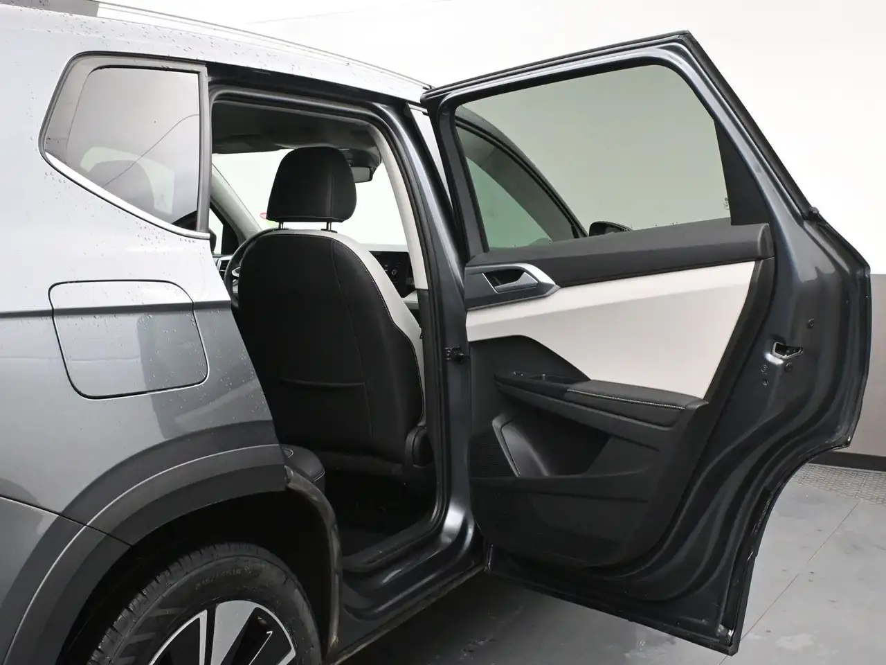 Volkswagen Taos снимка Volkswagen Taos