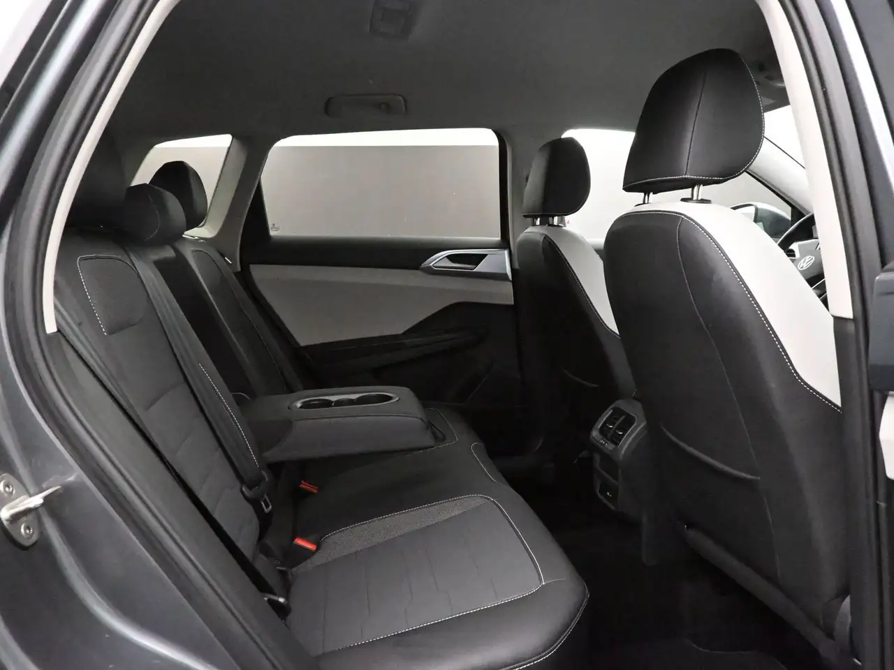 Volkswagen Taos снимка Volkswagen Taos
