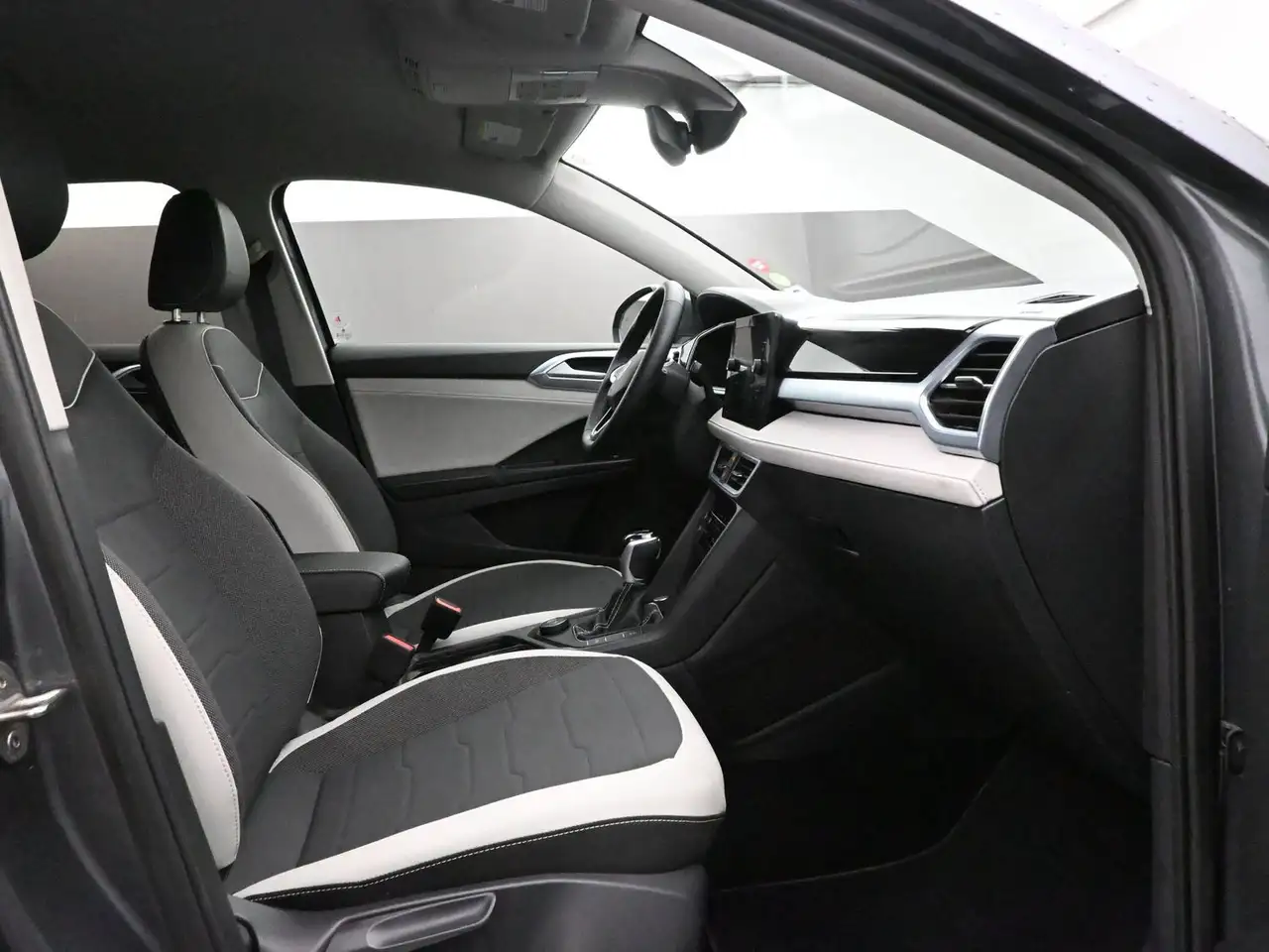 Volkswagen Taos снимка Volkswagen Taos