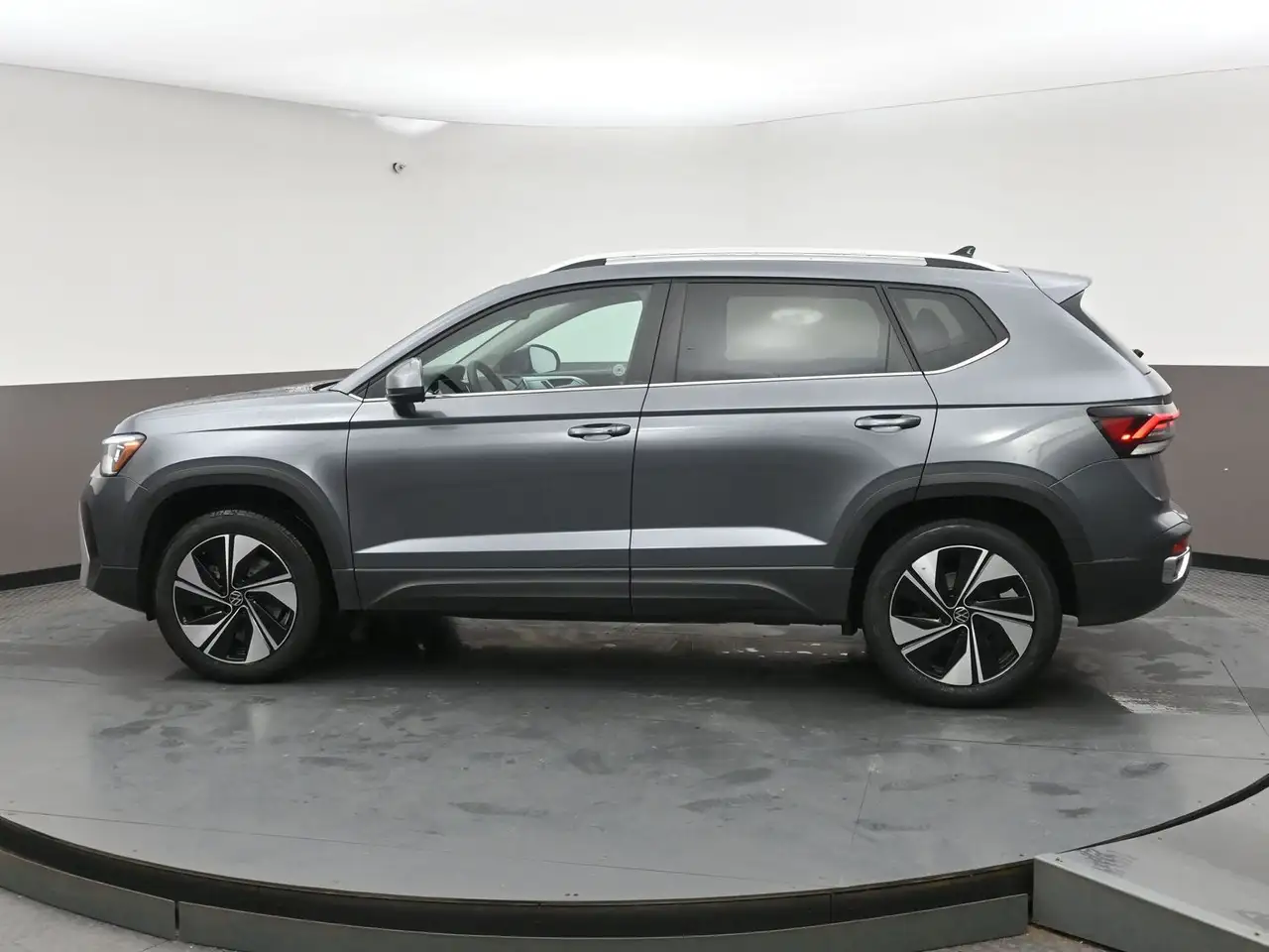 Volkswagen Taos снимка Volkswagen Taos