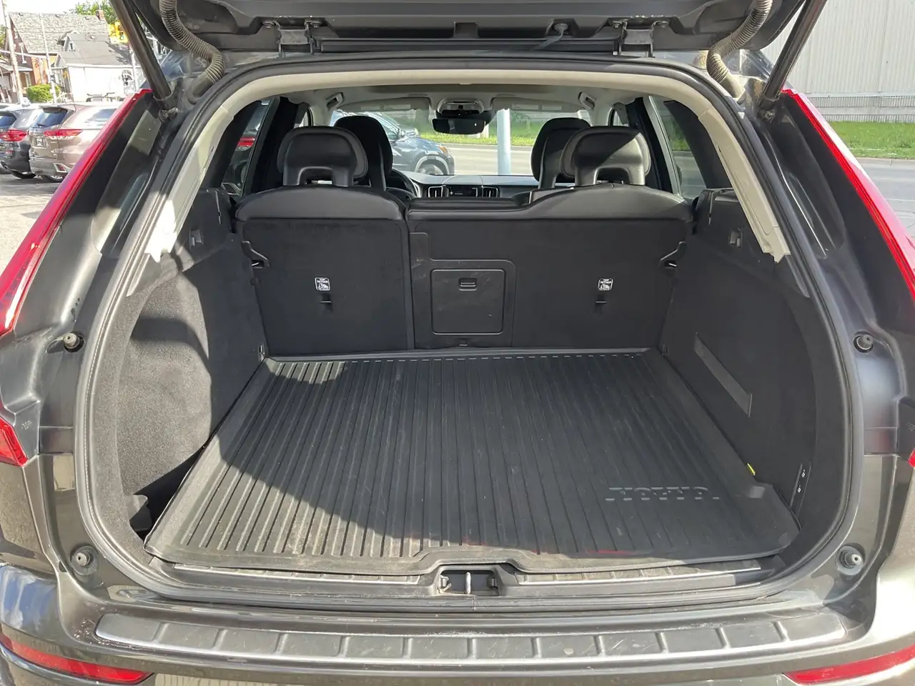 Volvo XC60 снимка Volvo XC60