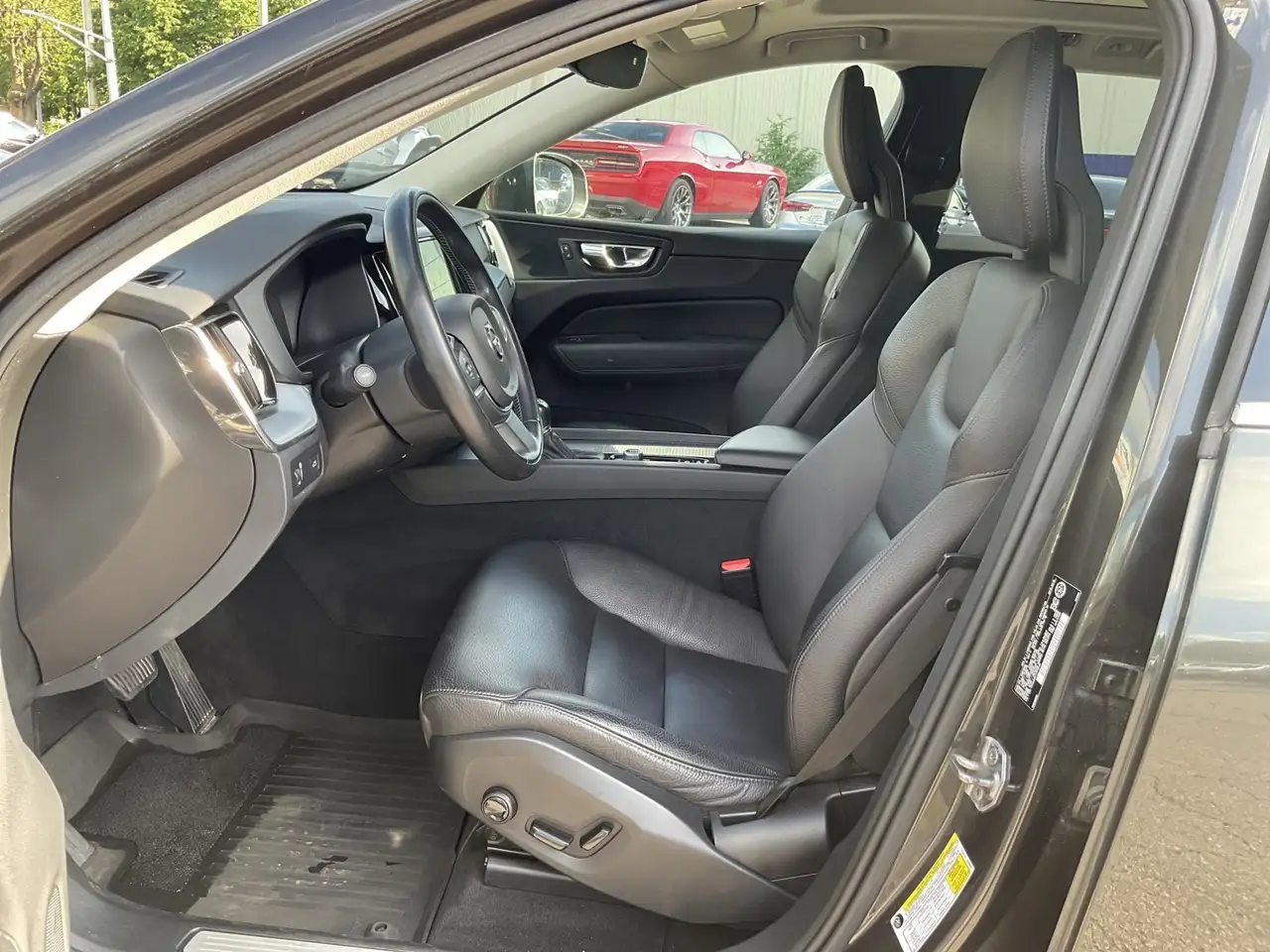 Volvo XC60 снимка Volvo XC60
