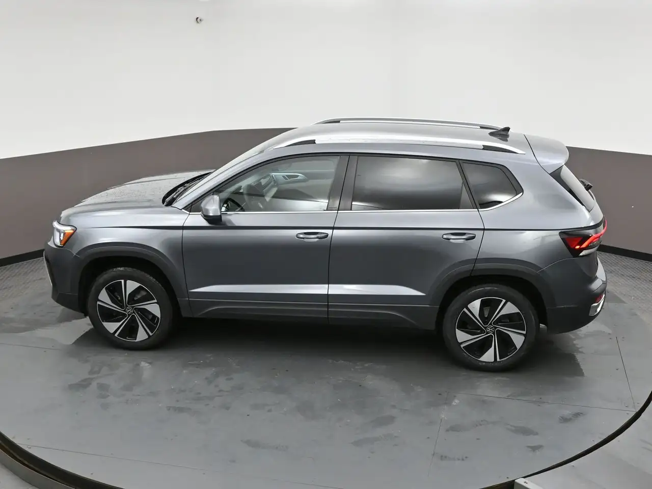 Volkswagen Taos снимка Volkswagen Taos