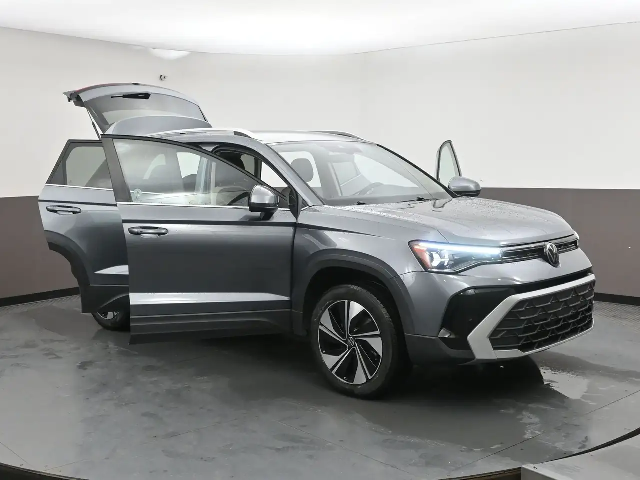 Volkswagen Taos снимка Volkswagen Taos
