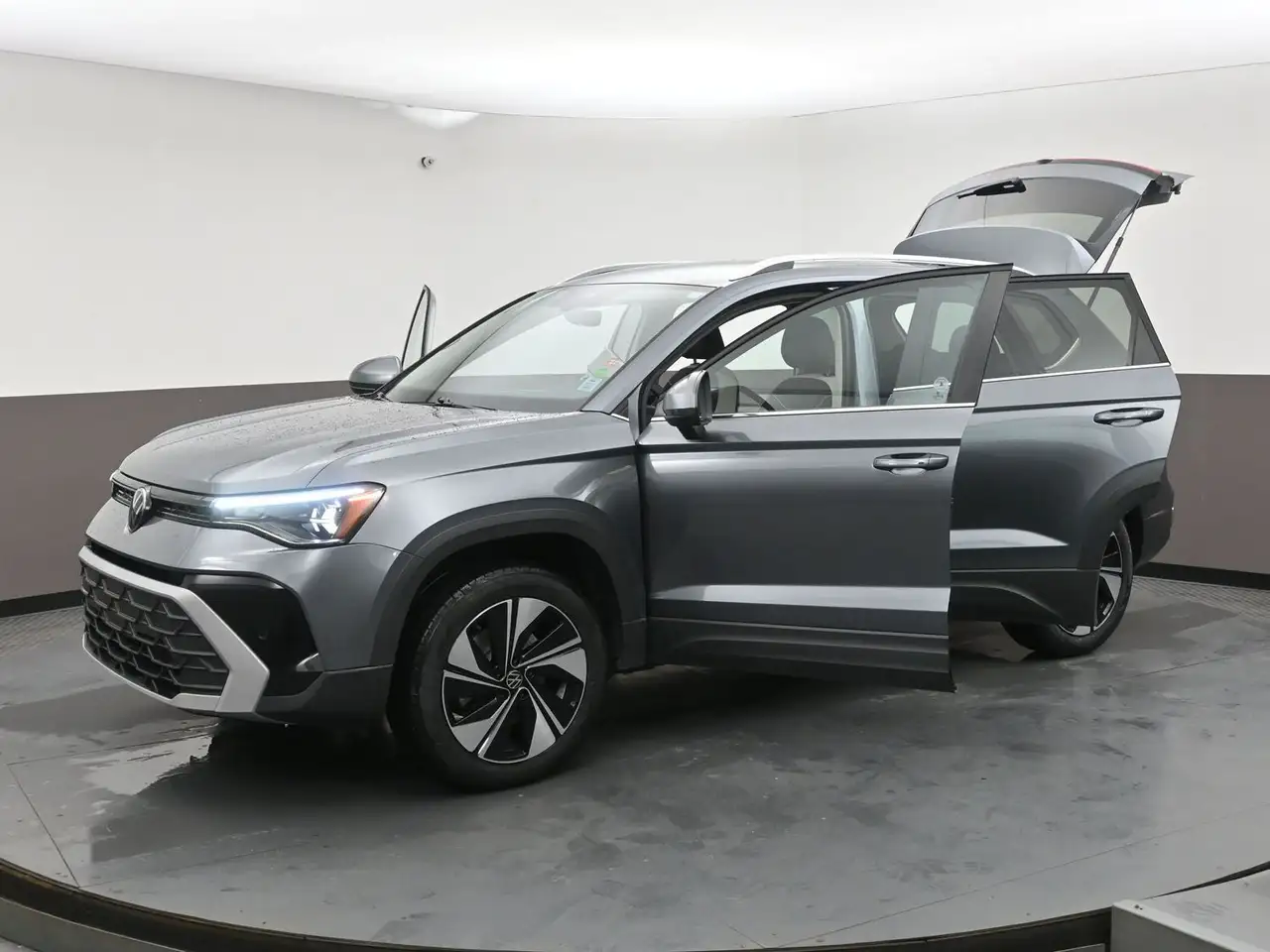 Volkswagen Taos снимка Volkswagen Taos