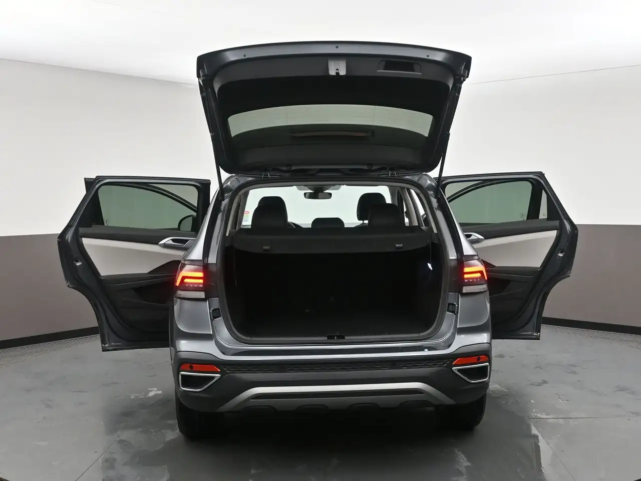 Volkswagen Taos снимка Volkswagen Taos