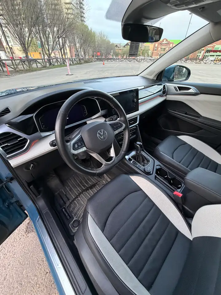 Volkswagen Taos снимка Volkswagen Taos