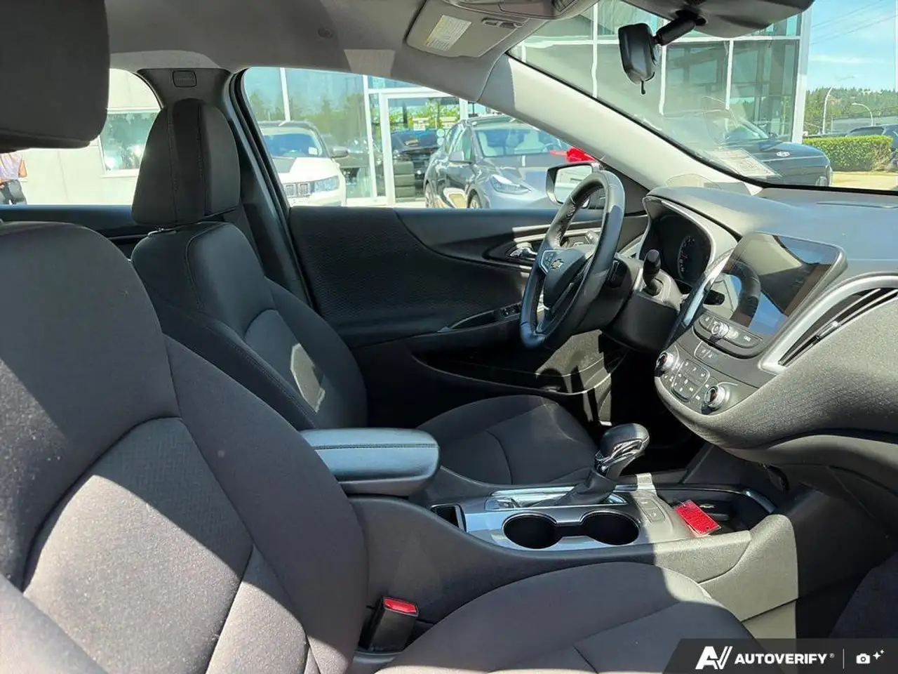 Chevrolet Malibu снимка Chevrolet Malibu