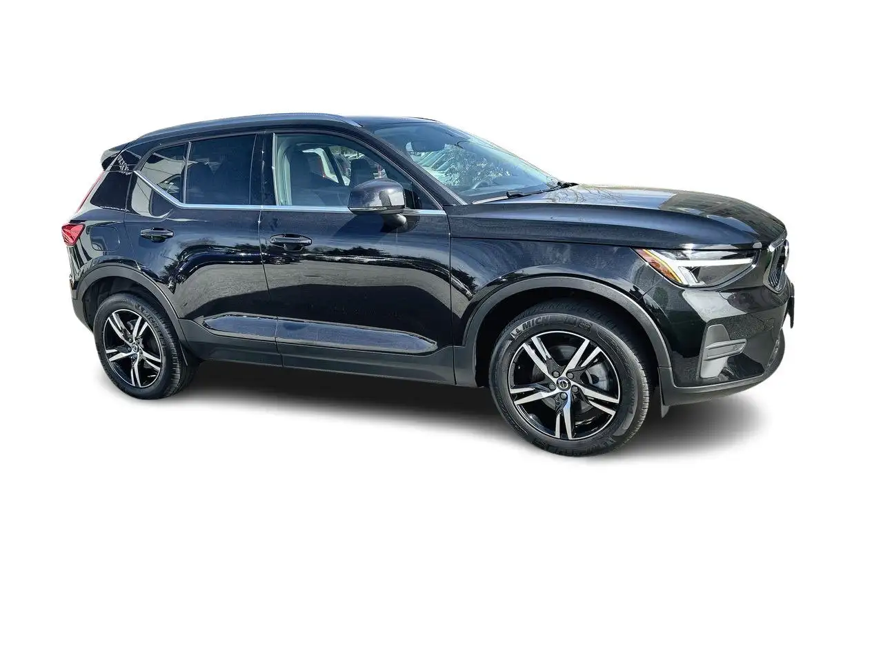 2025 Volvo XC40
