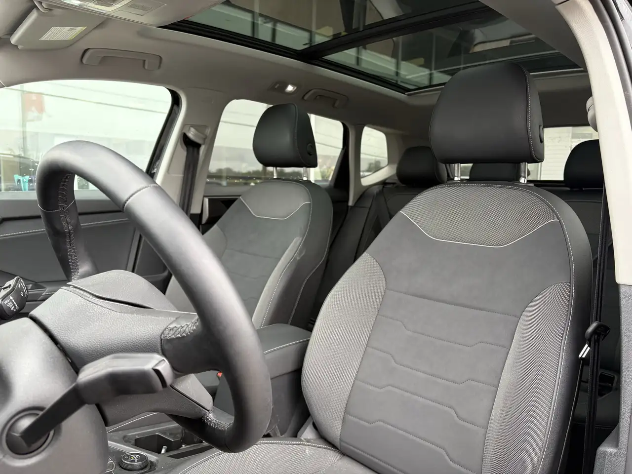 Volkswagen Taos снимка Volkswagen Taos