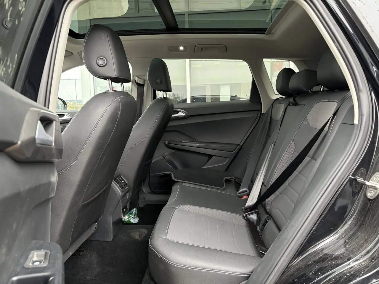 Volkswagen Taos снимка Volkswagen Taos