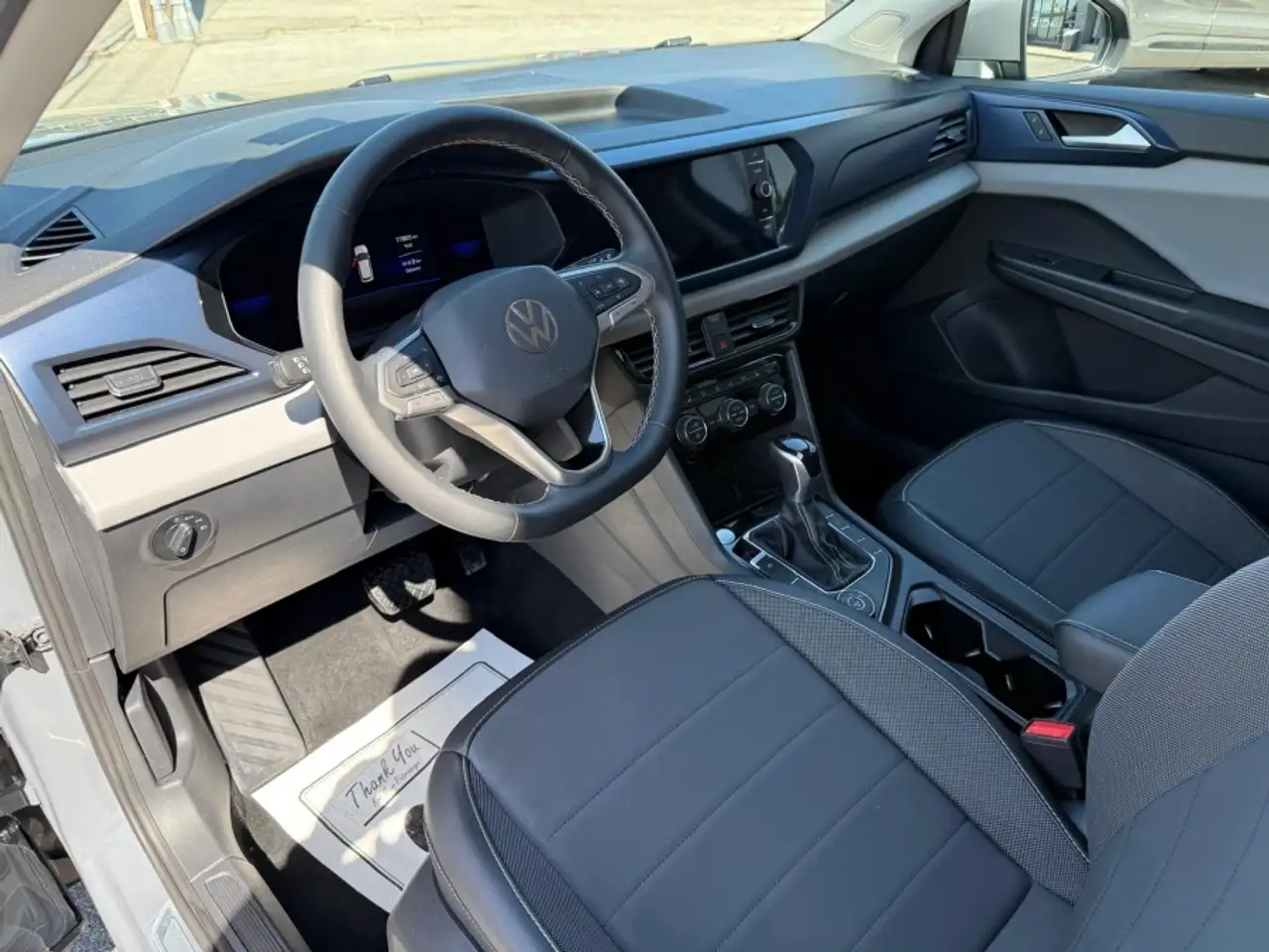 Volkswagen Taos снимка Volkswagen Taos
