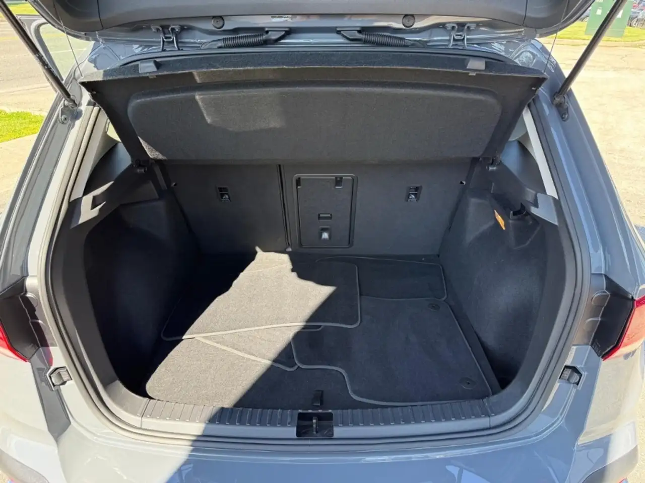 Volkswagen Taos снимка Volkswagen Taos