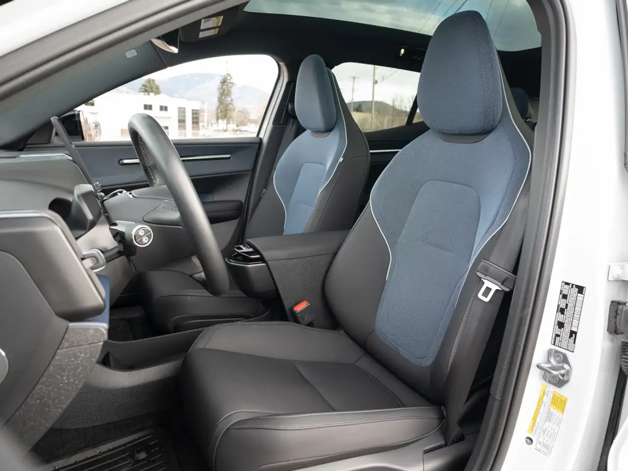 Volvo EX30 photo Volvo EX30