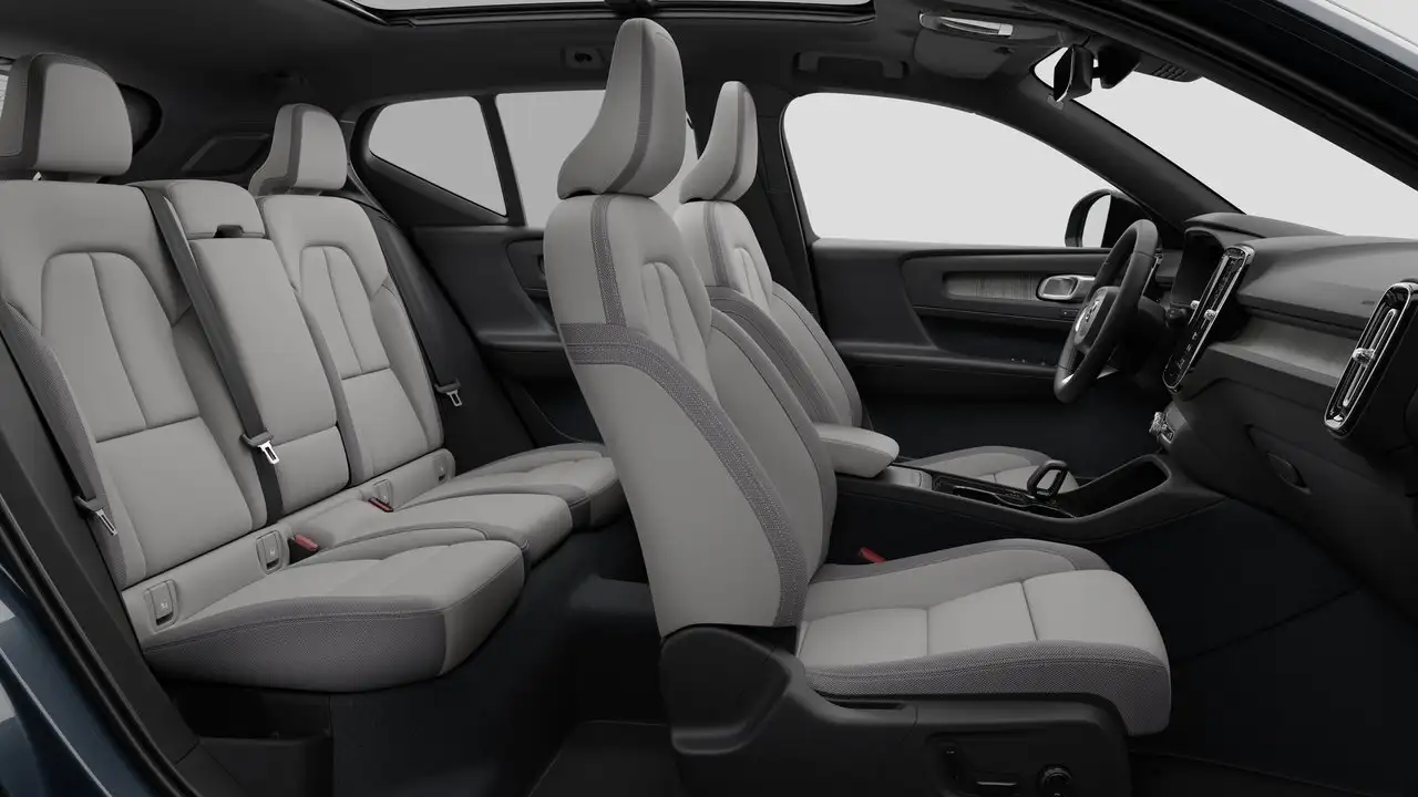 Volvo EX40 снимка Volvo EX40