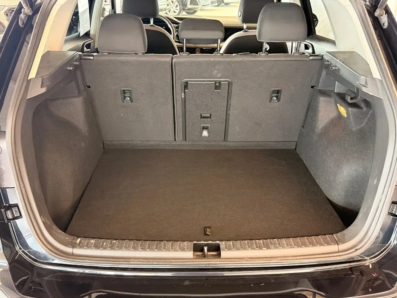 Volkswagen Taos снимка Volkswagen Taos