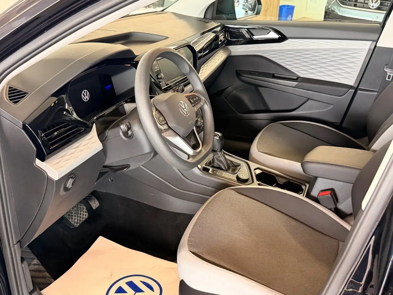 Volkswagen Taos снимка Volkswagen Taos