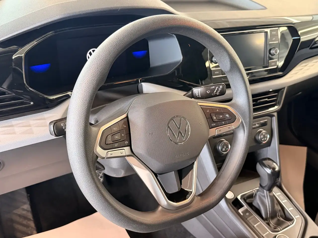 Volkswagen Taos снимка Volkswagen Taos