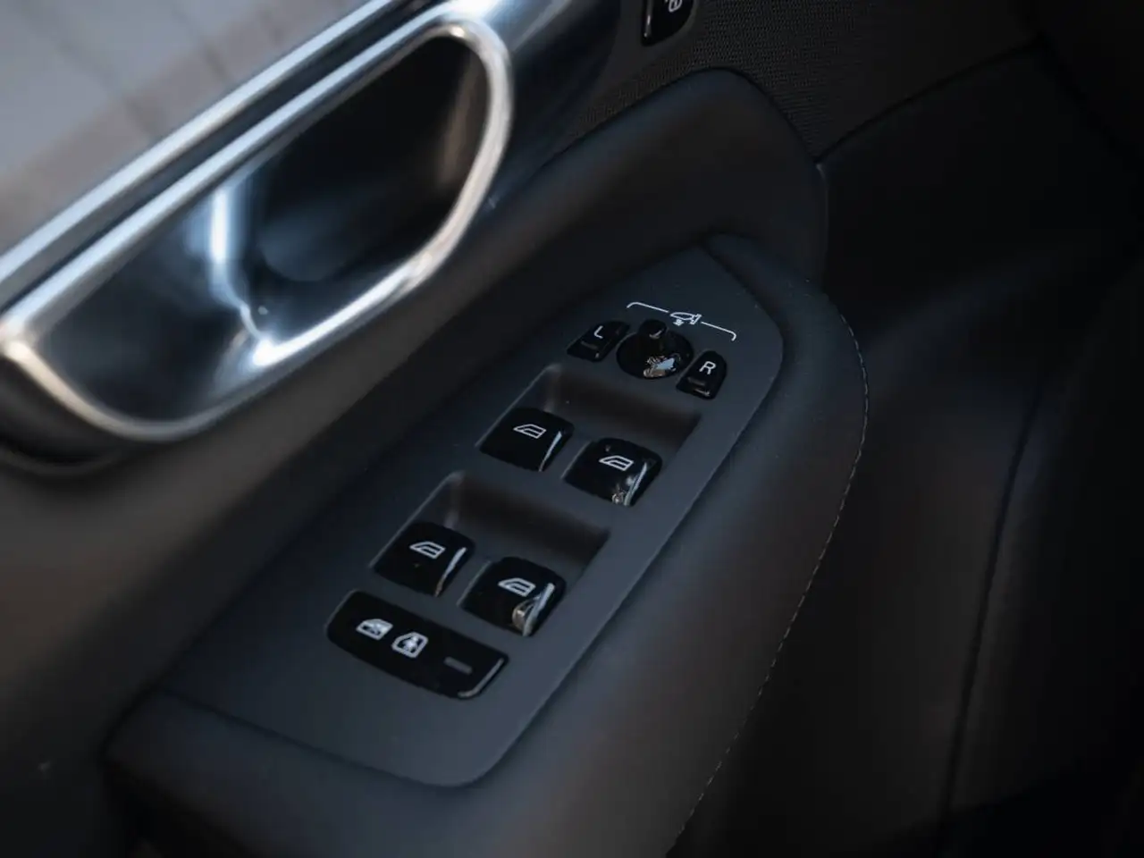 Volvo XC90 снимка Volvo XC90
