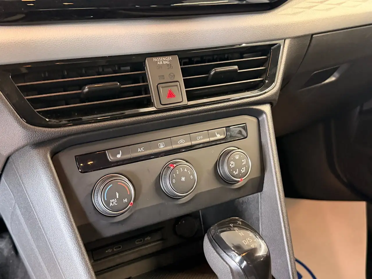 Volkswagen Taos снимка Volkswagen Taos