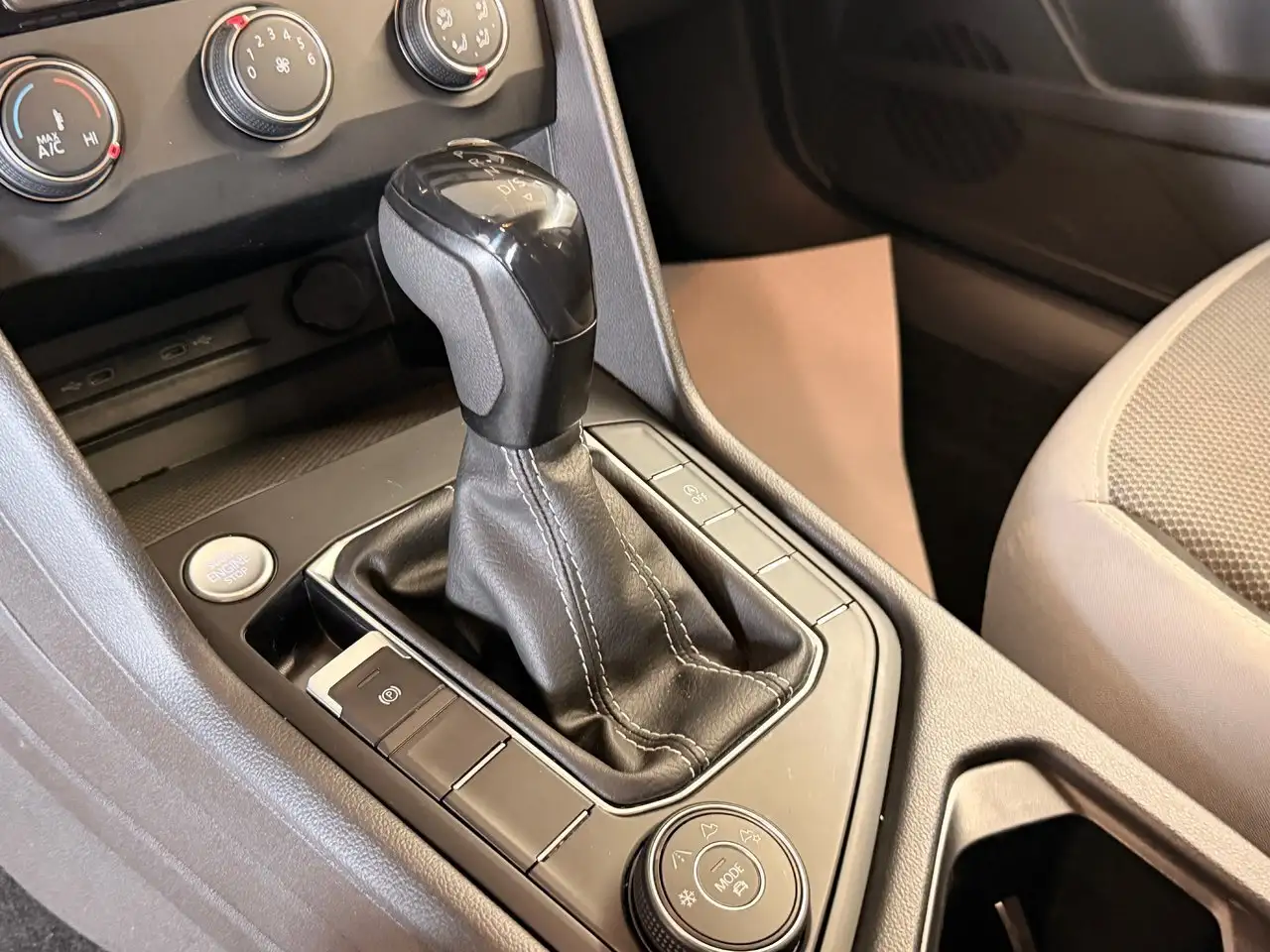 Volkswagen Taos снимка Volkswagen Taos