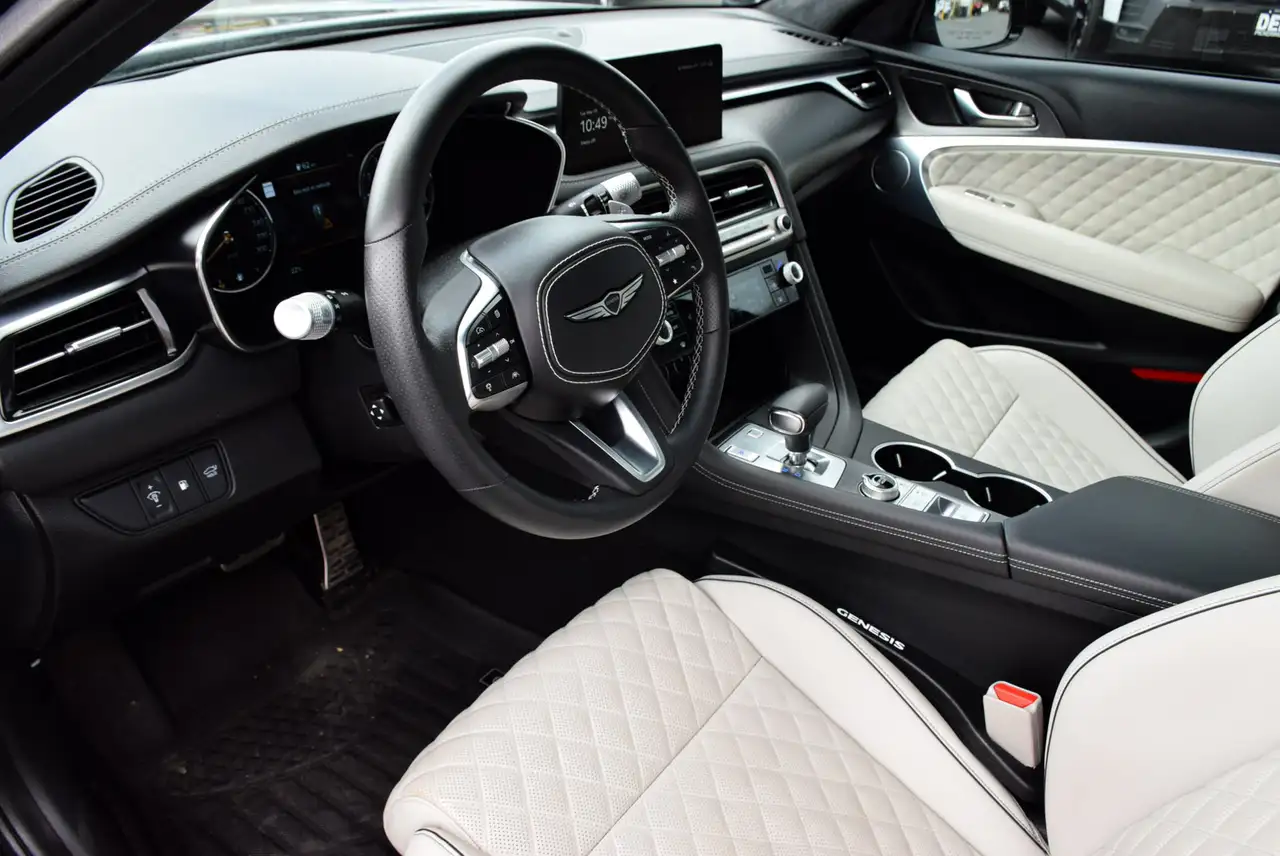 Genesis G70 снимка Genesis G70