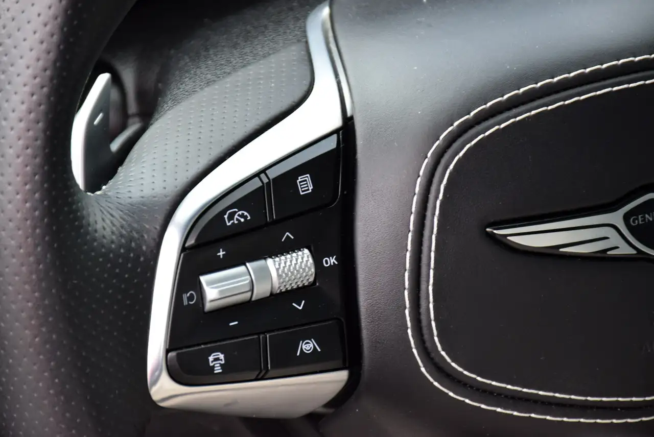 Genesis G70 снимка Genesis G70