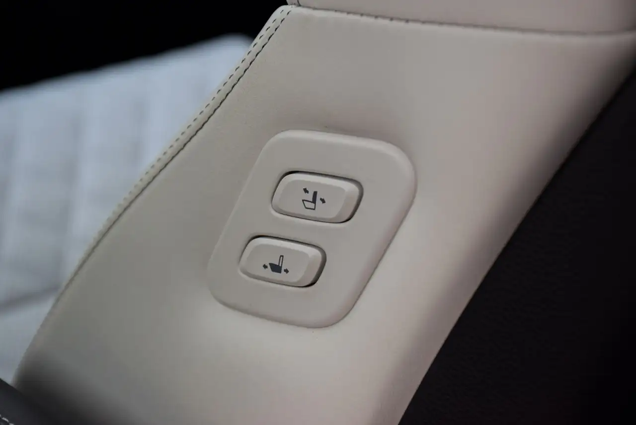Genesis G70 снимка Genesis G70