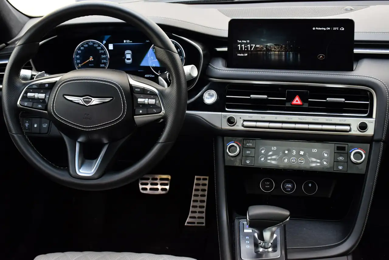 Genesis G70 снимка Genesis G70