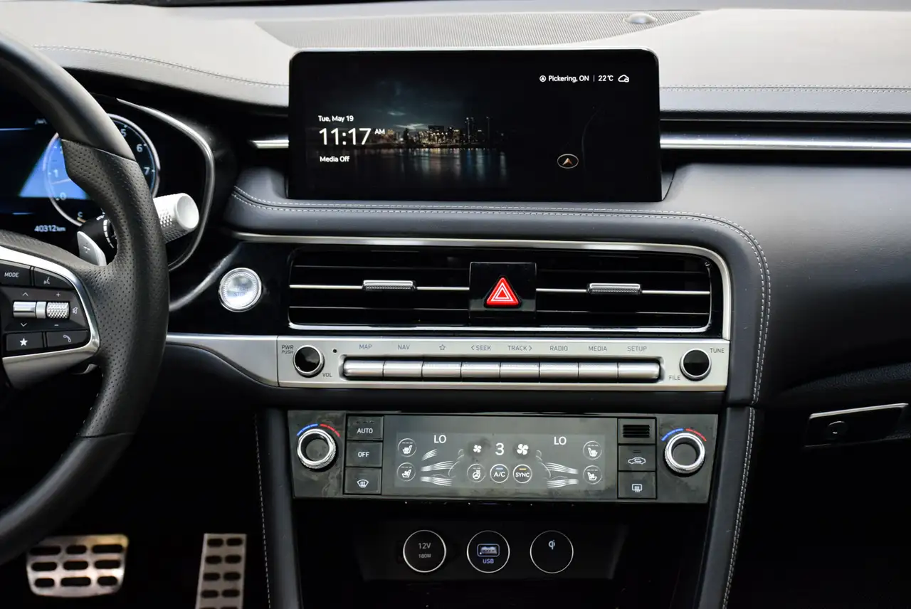 Genesis G70 снимка Genesis G70
