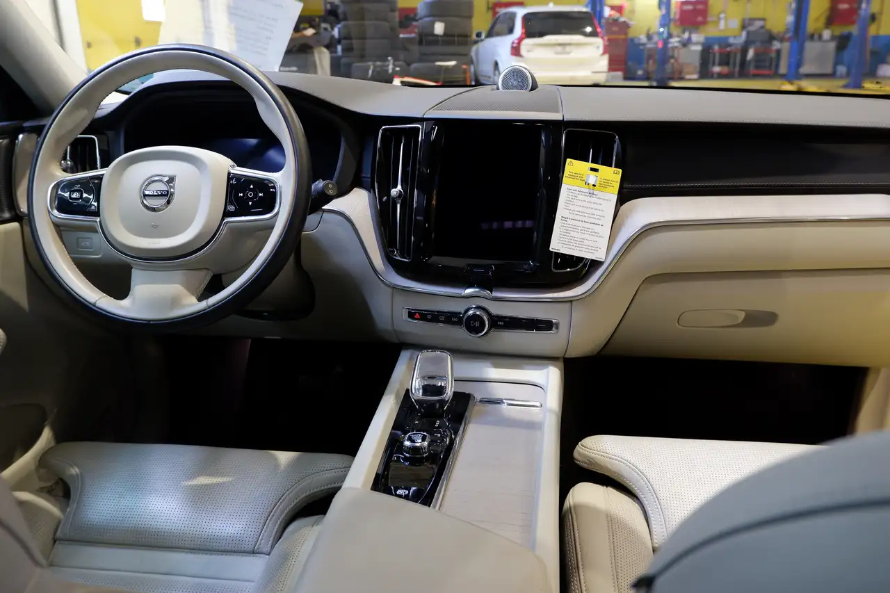 Volvo XC60 снимка Volvo XC60