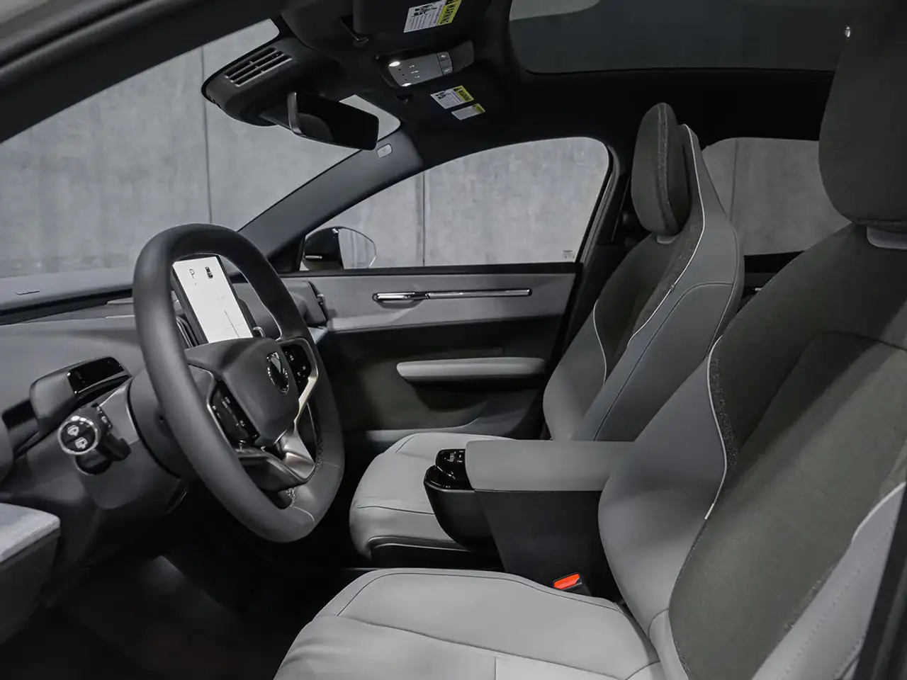 Volvo EX30 снимка Volvo EX30