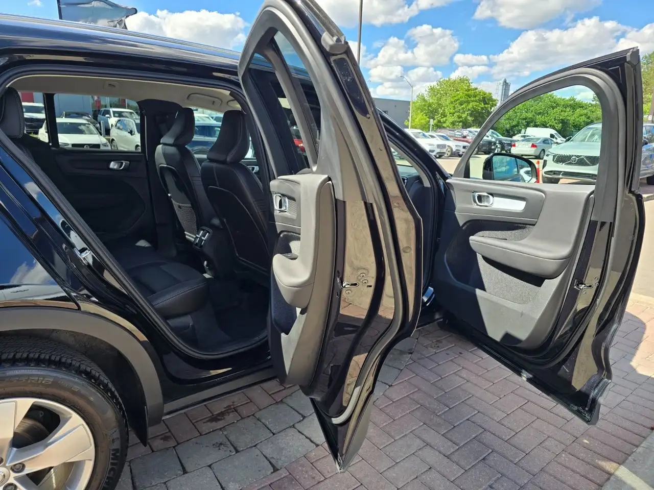 Volvo XC40 photo Volvo XC40