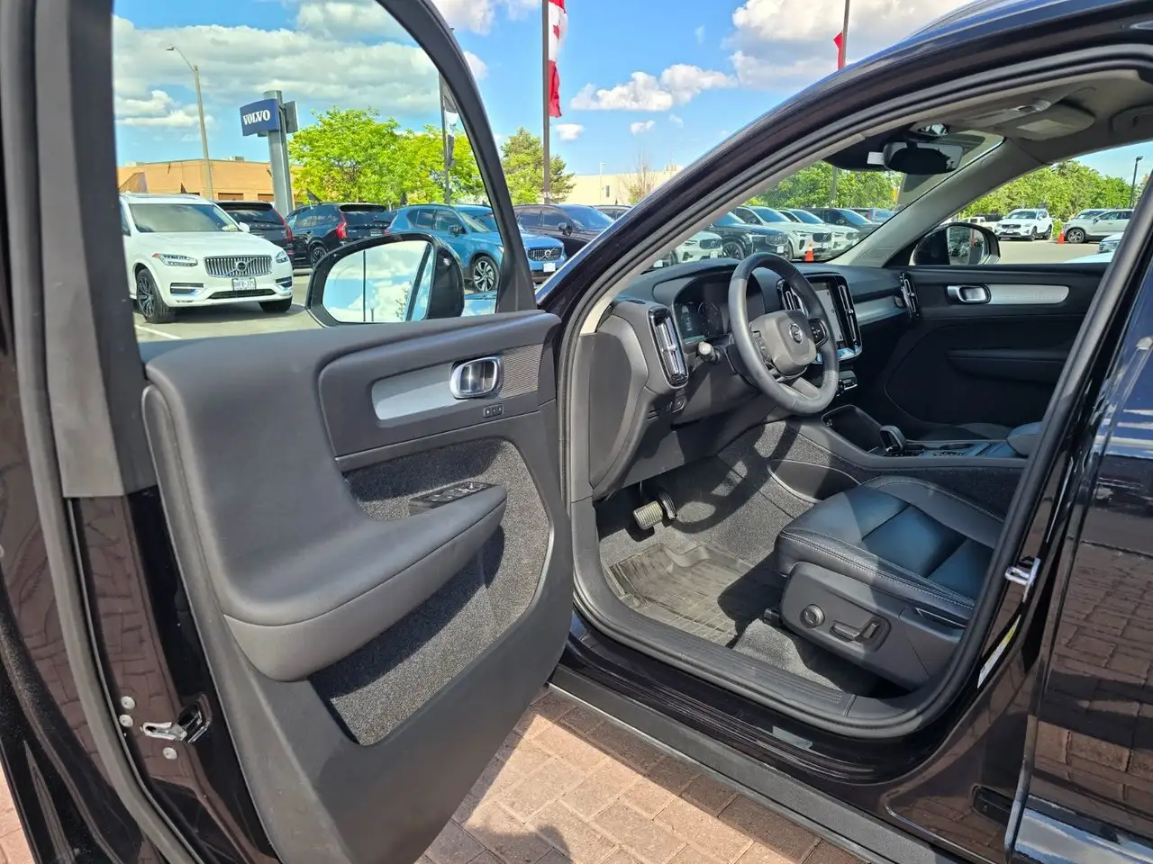 Volvo XC40 photo Volvo XC40
