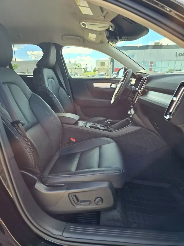 Volvo XC40 photo Volvo XC40
