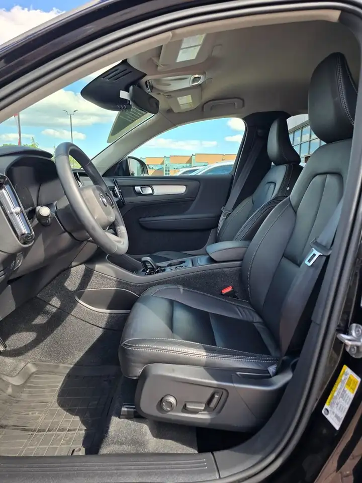 Volvo XC40 photo Volvo XC40