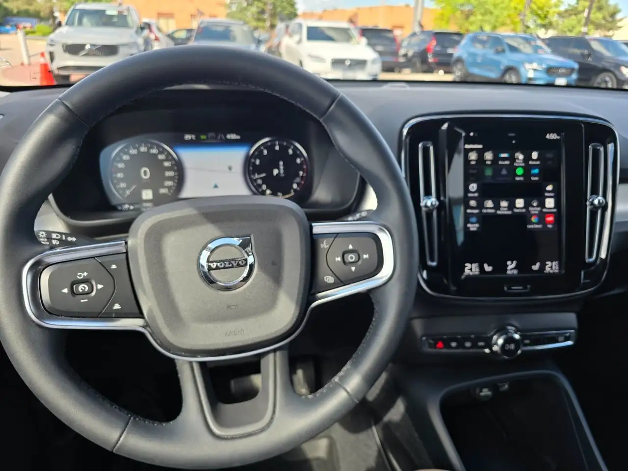 Volvo XC40 photo Volvo XC40