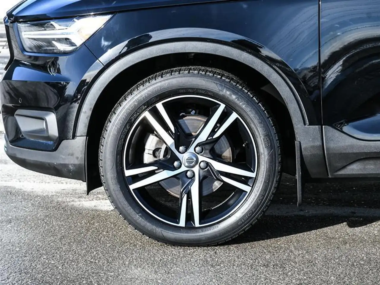 Volvo XC40 снимка Volvo XC40