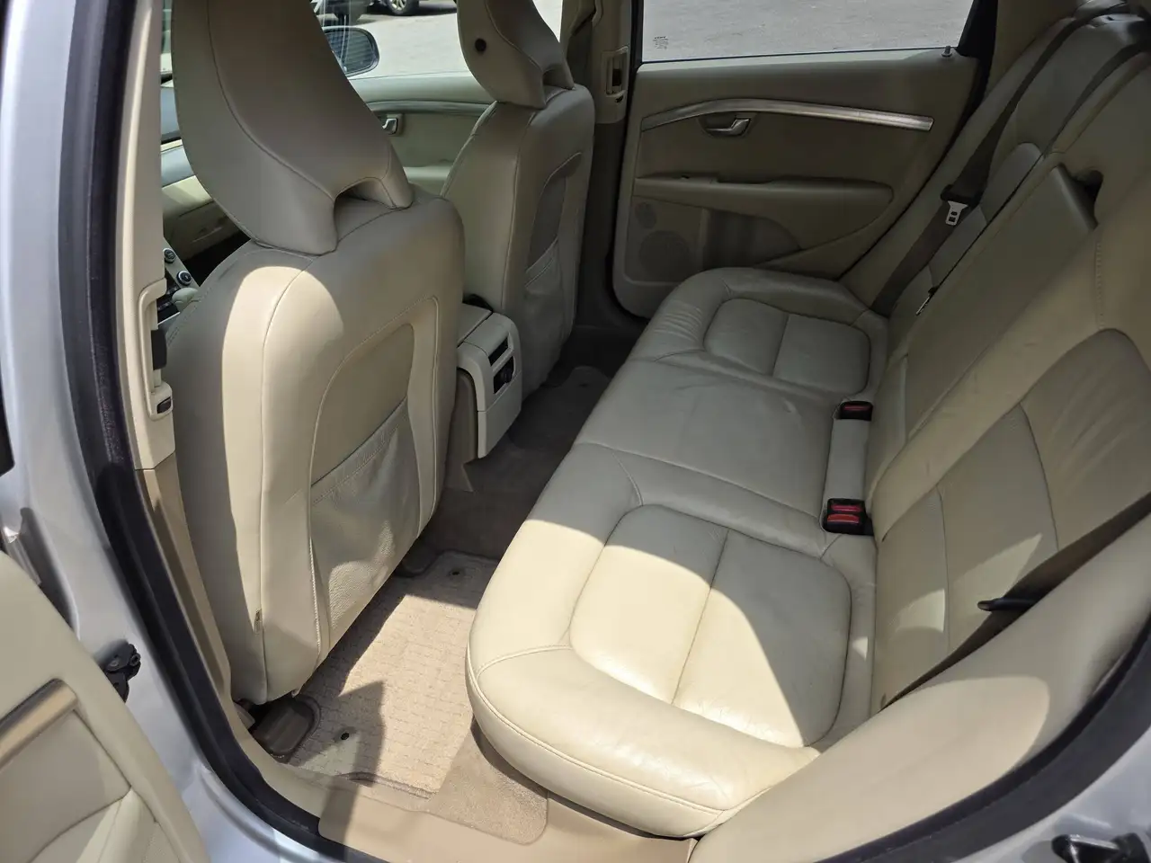 Volvo V70 снимка Volvo V70